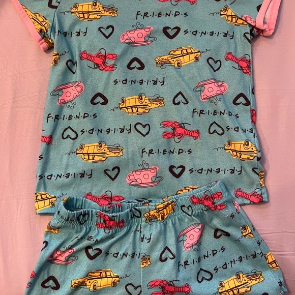 Friends Pajamas Girls Size 6 - Picture 3 of 4